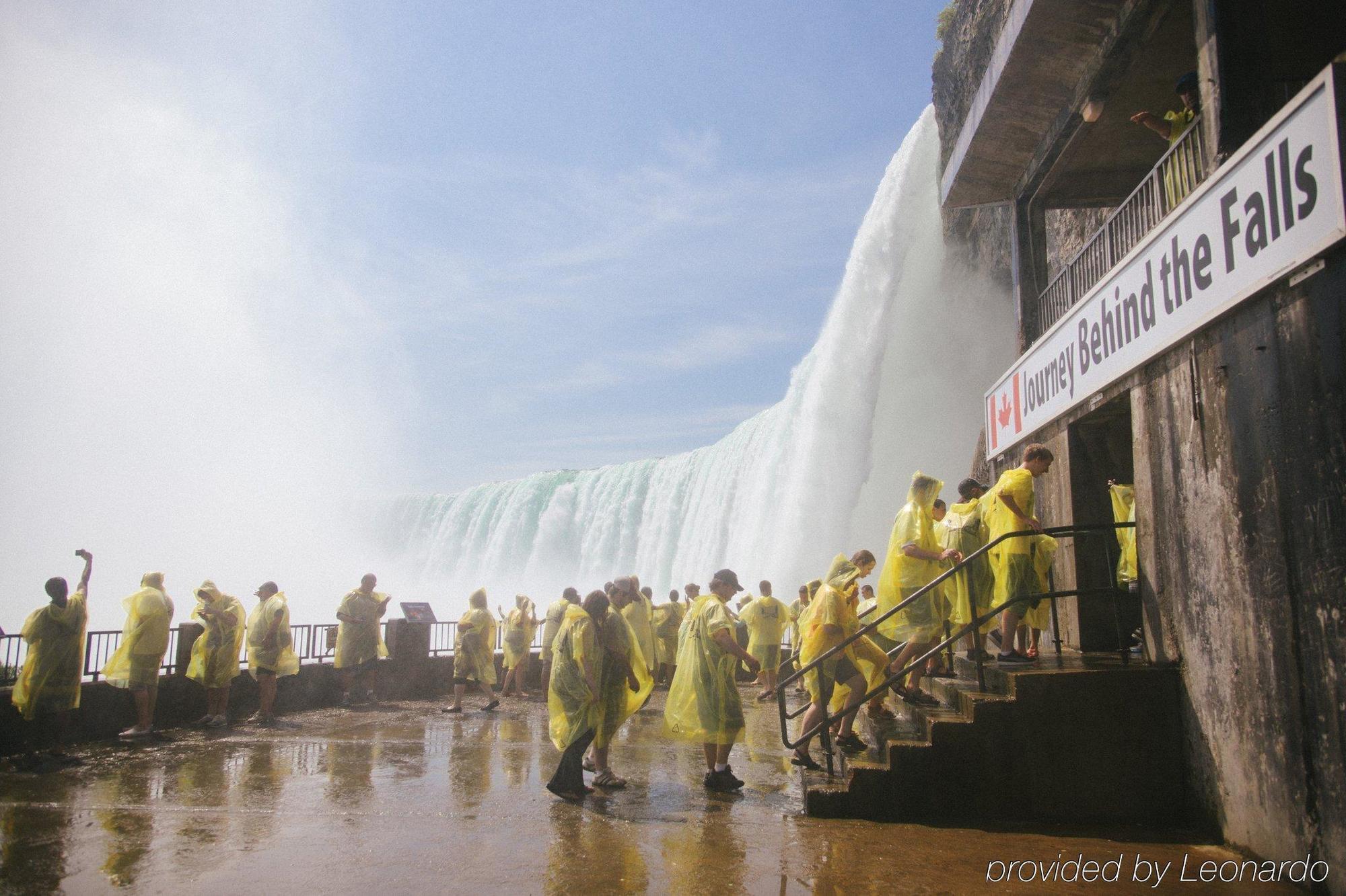 Holiday Inn Niagara Falls-By The Falls By Ihg Exterior foto